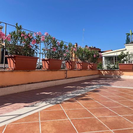 Little Aventino Bnb Рим Экстерьер фото