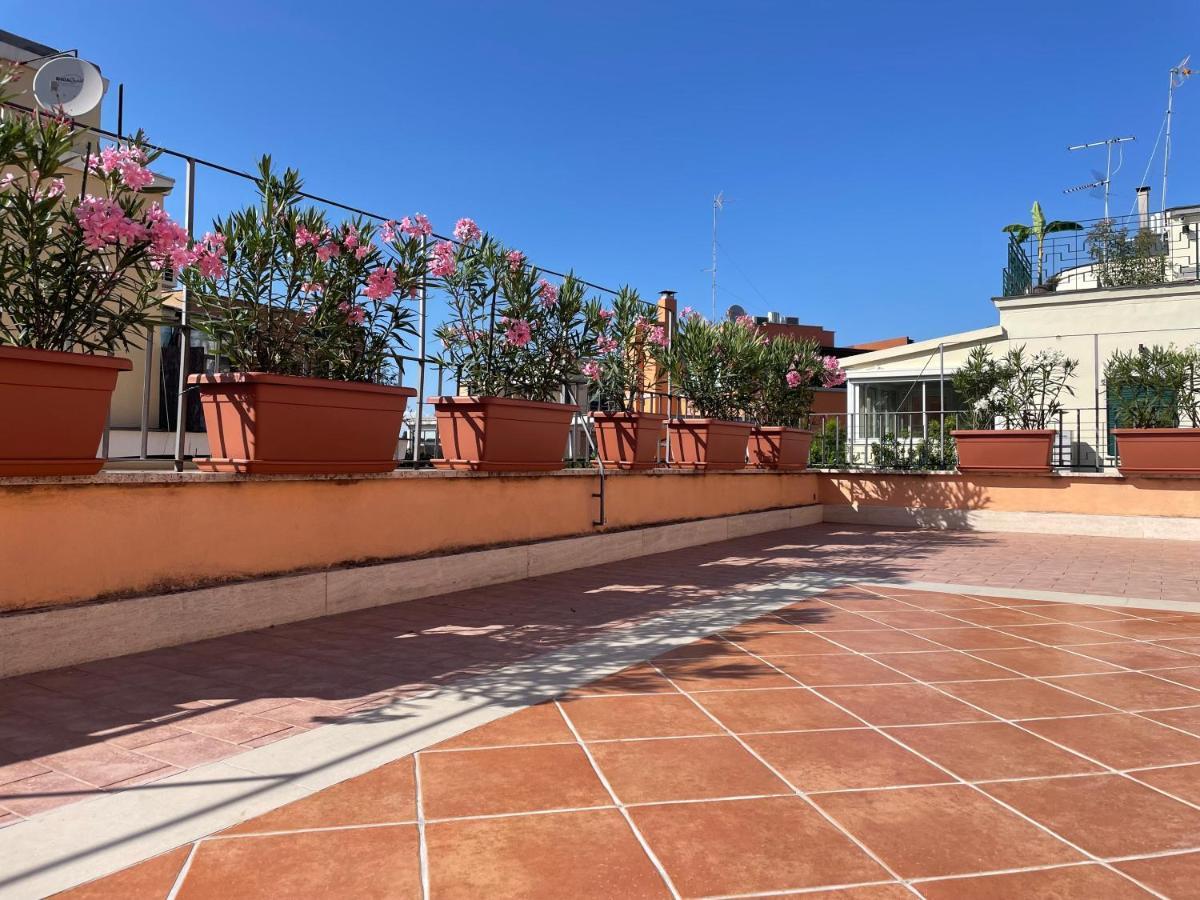 Little Aventino Bnb Рим Экстерьер фото